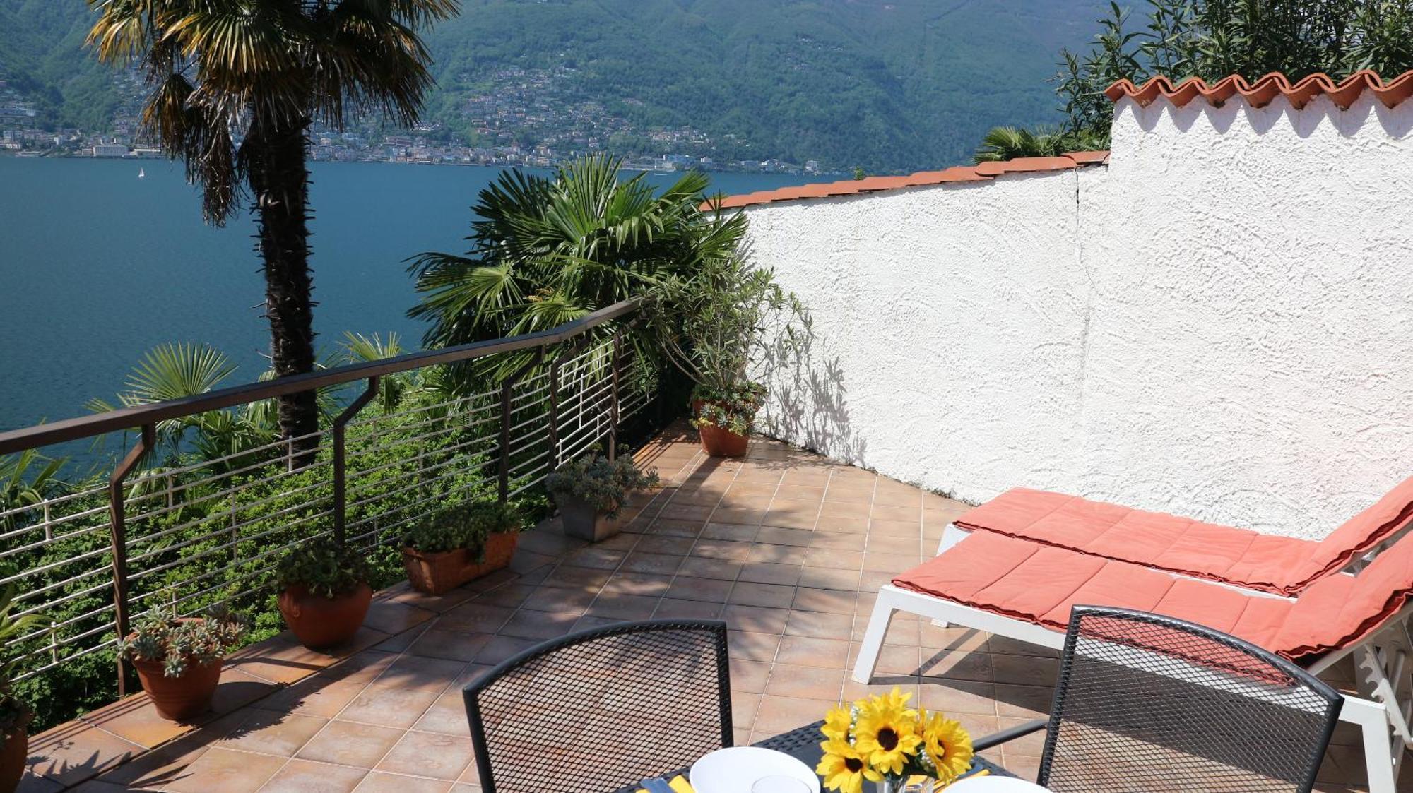 Casa Roccia Apartment Pino Lago Maggiore Екстериор снимка