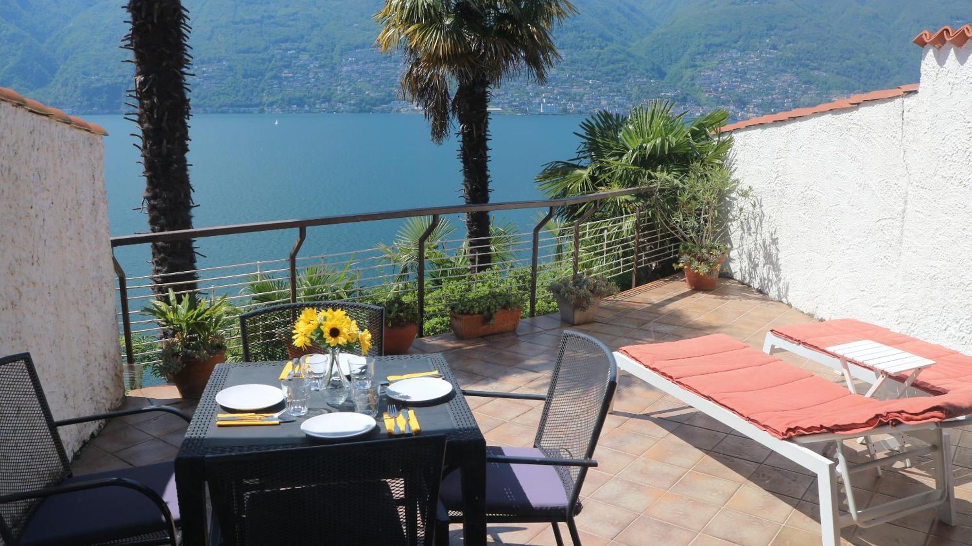 Casa Roccia Apartment Pino Lago Maggiore Екстериор снимка